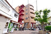 滝井駅より徒歩1分 2階 築33年の賃貸物件