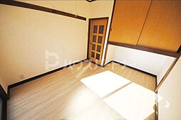 第二プラムフラワーガーデン 2階3DKのリビング/ダイニング