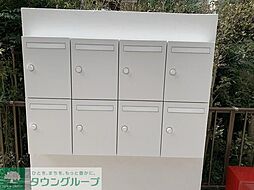 ソルナクレイシア三鷹II 201 2階1LDKのリビング/ダイニング