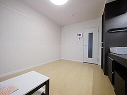 レオネクストヴィーブルIII 304 3階ワンルームのリビング/ダイニング