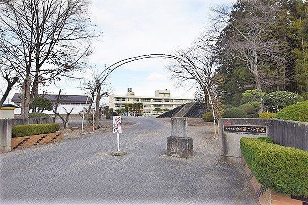 大崎市立古川第二小学校 徒歩20分。 1580m