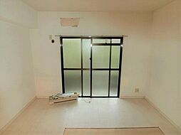 第35マンション 102号室 1階ワンルームのリビング/ダイニング