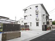 茨木駅より徒歩12分 3階 築2年11ヶ月の賃貸物件