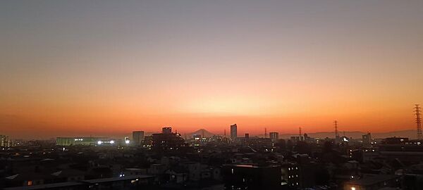 洋室側からは富士山も見えます（天候に寄ります）