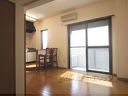 ソレイユ西山 3階1Kのリビング/ダイニング