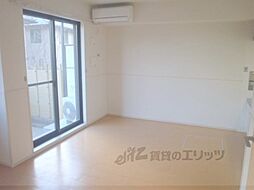 花のワルツ嵯峨 1階1LDKのリビング/ダイニング