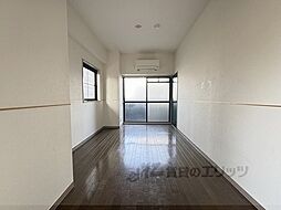 JR山陰本線 太秦駅 徒歩10分の賃貸マンション 6階2DKのリビング/ダイニング