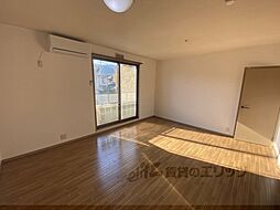 ヴィラ大覚苑 2階2LDKのリビング/ダイニング