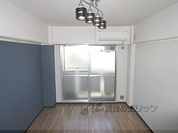 阪急京都本線 桂駅 バス16分 国道塚原下車 徒歩5分の賃貸マンション 2階1Kのリビング/ダイニング