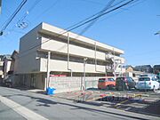 西大路駅より徒歩9分 3階 築30年11ヶ月の賃貸物件