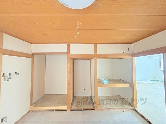 寝室