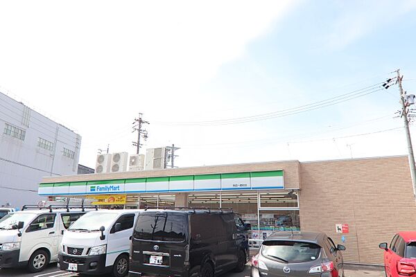 画像24:ファミリーマート　熱田一番町店