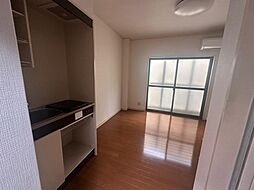 ビルズJUN 1階ワンルームのリビング/ダイニング