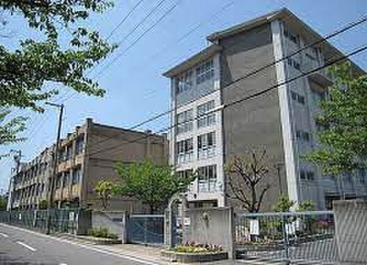 堺市立月州中学校まで徒歩約２０分