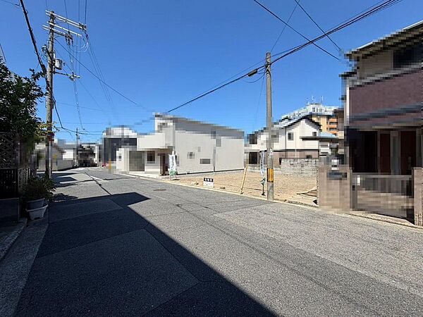 コノミヤまで徒歩１０分！スーパー玉出まで徒歩１１分！ライフまで徒歩１４分！毎日のお買い物に便利ですね♪その日の特売日などでスーパーを選べますね♪