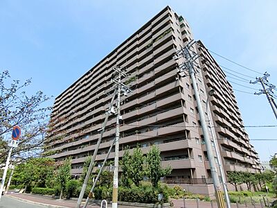 外観：南海本線「堺」駅まで徒歩9分！毎日の通勤や通学に便利ですね！