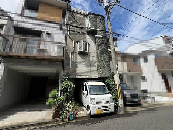 リビング階段ですので、家族と顔を合わす時間が増えますね♪