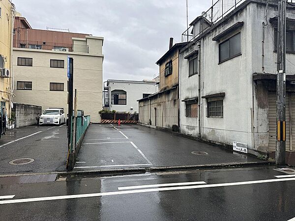 【個性あふれる住まいを実現できる「建築条件無の売土地」です】