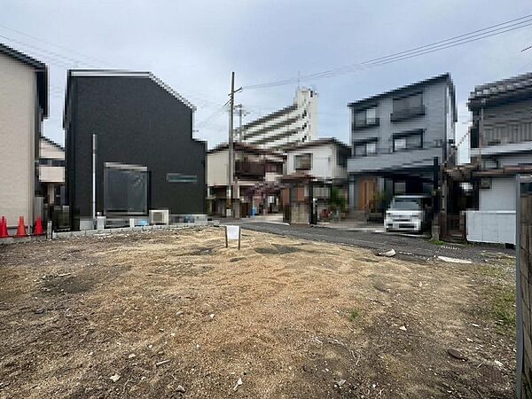 現況更地につき解体費用かかりません♪資料請求だけでもお気軽にお問い合わせ下さい！