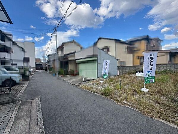 【南西向きにつき日当たり良好】たっぷりの陽光に包まれ穏やかな風に包まれる明るい住まいになりますね♪