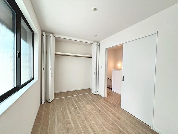 全室収納有!家族の思い出も大切に保管出来て嬉しいですね♪ 収納場所に困らず綺麗な室内を保てそうですね!