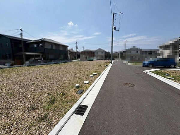 サンユーまで徒歩１３分！業務スーパーまで徒歩１７分！毎日のお買い物に便利ですね！その日の特売日などでスーパーを選べますね♪