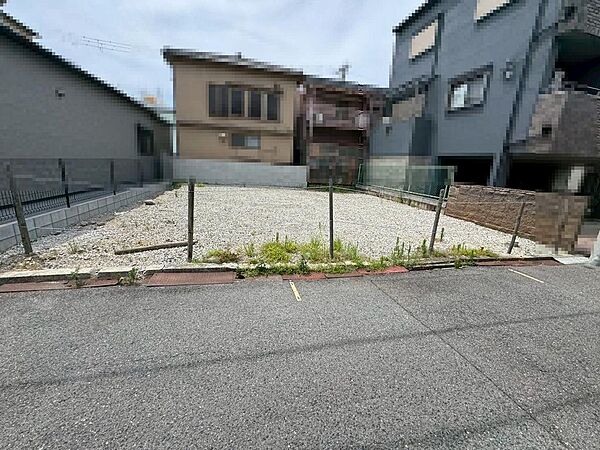 【個性あふれる住まいを実現できる「建築条件無の売土地」です】