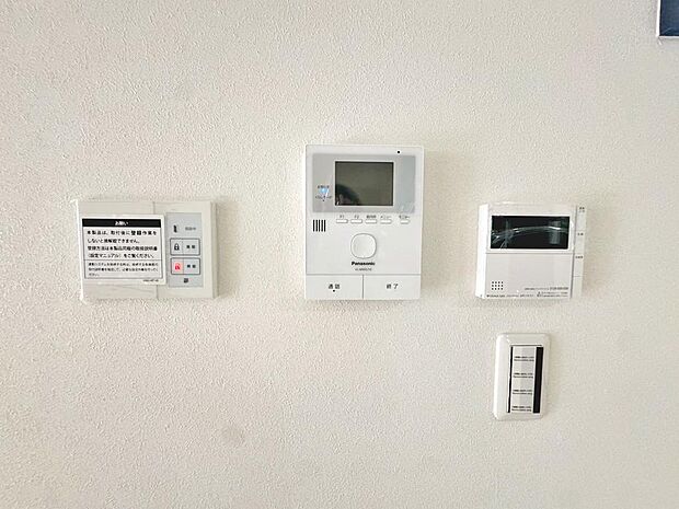 TVモニター付きインターホンや床暖房、スマートキーなど暮らしやすい設備が充実しております♪