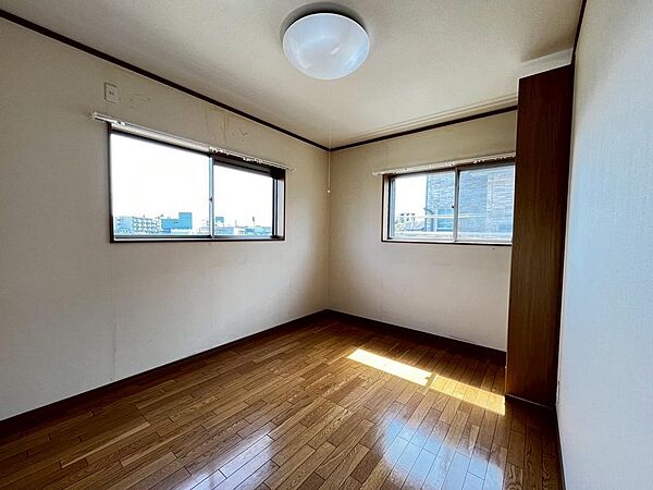 【全居室６帖以上】ゆとりある住まいでのびのび新生活をここではじめませんか♪