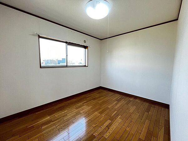 お家探しを始めてみようと思われたら是非【イエストア】までお気軽にご相談下さいませ♪