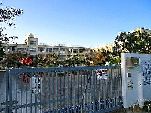 堺市立福泉上小学校まで徒歩１１分