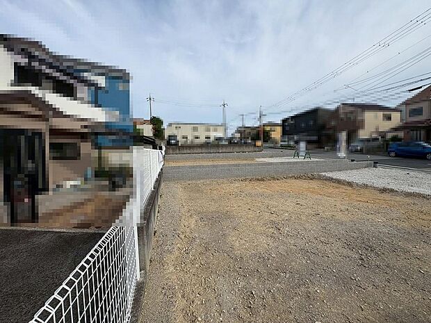 一坪以上のゆとりのある浴室ですよ！浴室乾燥機付きですので、雨の日でも洗濯物が干せますね♪