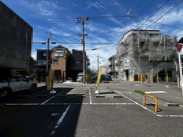 少林寺小学校まで徒歩７分・陵西中学校まで徒歩８分！お子様の登下校も安心ですね！