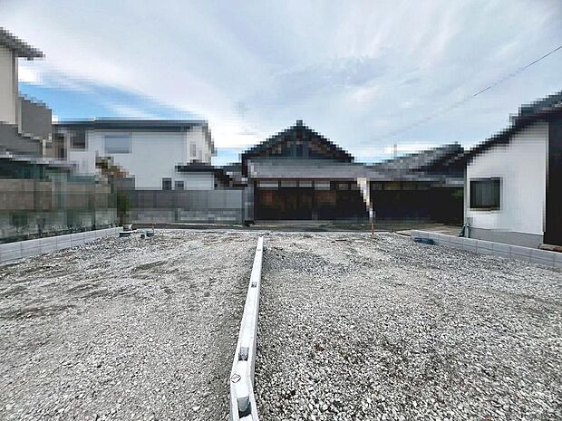 １帖以上のゆとりのある浴室ですよ！浴室乾燥機付きですので、雨の日でも洗濯物が干せますね♪