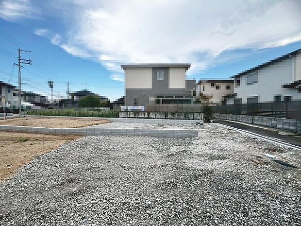 スギ薬局まで徒歩７分！エディオンまで徒歩９分！お買い物忍便利ですね！