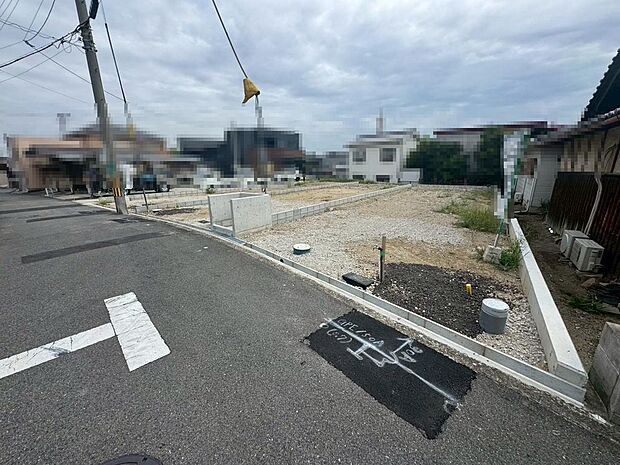 複層ガラスですので、暑い日も寒い日も室内は快適♪結露も予防出来て嬉しいですね!