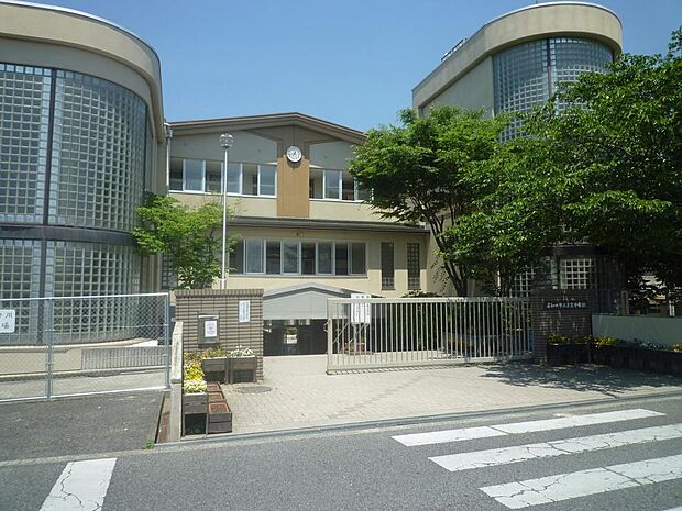 岸和田市立土生中学校まで徒歩24分