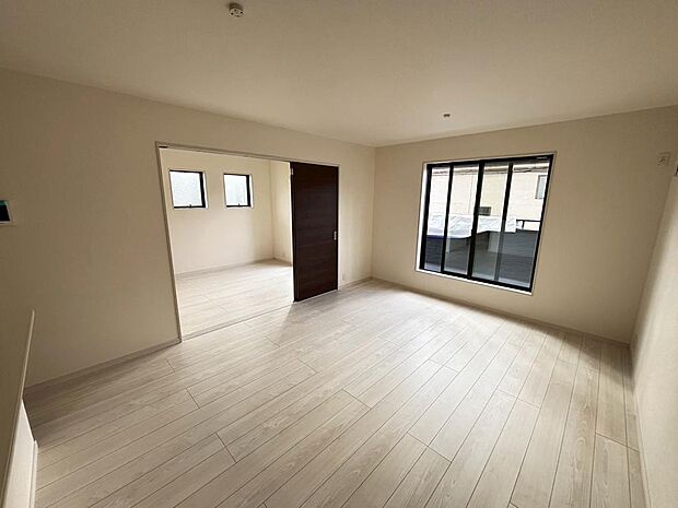 南西面バルコニー！日当たり良好で洗濯物がよく乾きますね♪