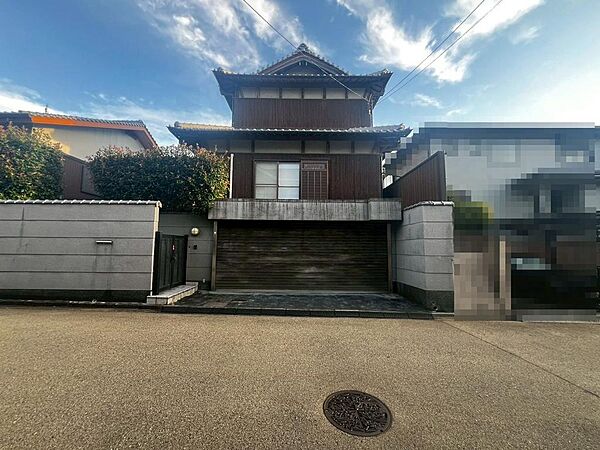 外観：327001681092