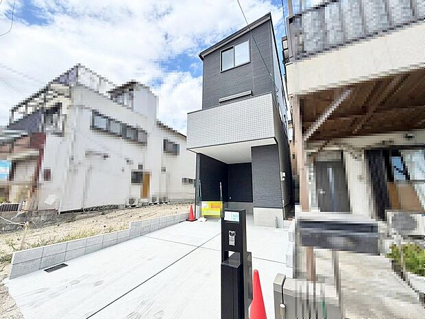 駐車2台分ございます♪愛車の置き場所に困らないですね!