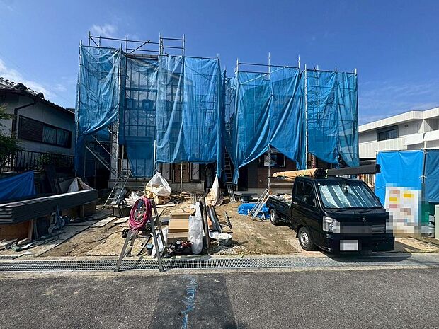 玄関にシューズボックスありますよ!玄関周りもスッキリ片付きますね♪