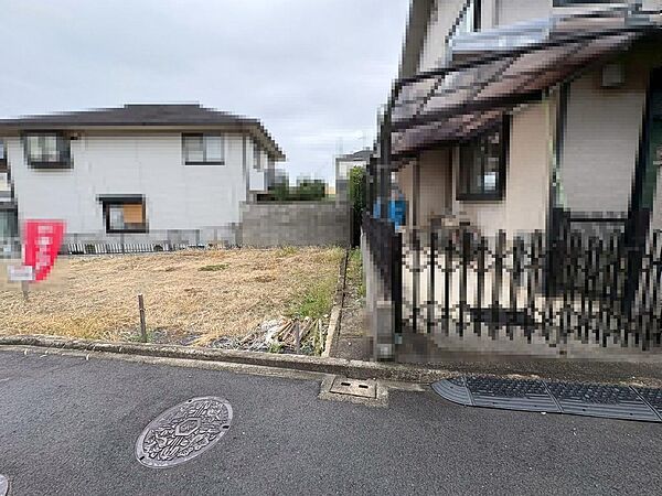 【現況更地】有効土地面積約２７．４９坪の広い敷地です♪現況更地につき解体費用かかりません♪