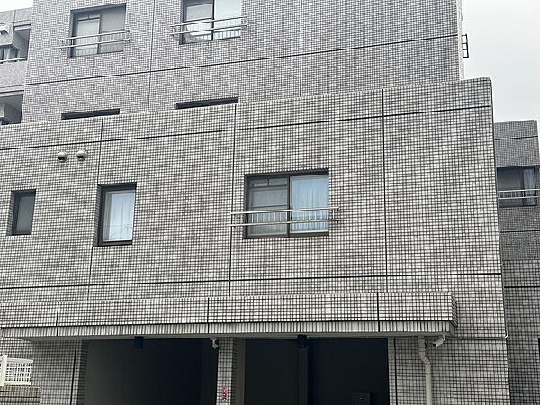 お家探しを始めてみようと思われたら是非【イエストア】までお気軽にご相談下さいませ♪