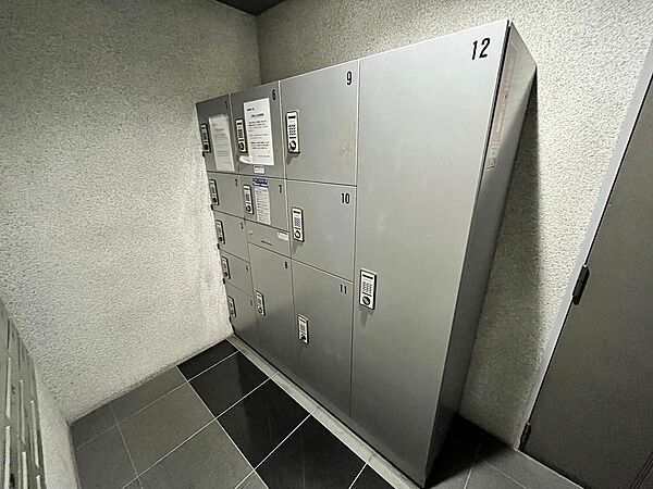 【宅配ボックス】不在時にも荷物が受け取れるので、便利ですね！