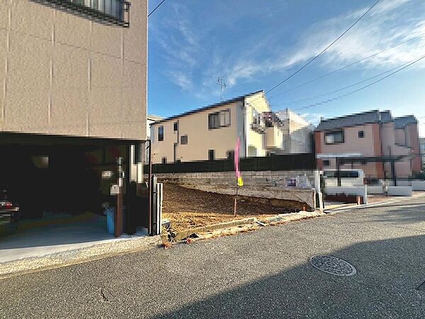 堺市立家原寺小学校まで徒歩５分！お子様の下校も安心ですね！