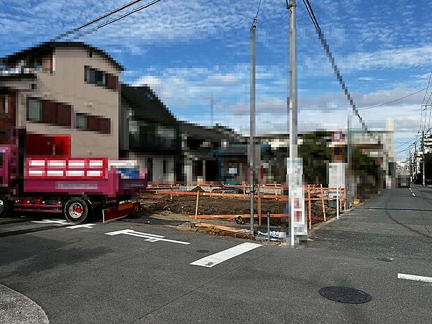 【浴室暖房乾燥機付】一坪以上の浴室でのびのび一日の疲れを癒して下さいね！浴室に窓が付いているので、換気ができて湿気やカビ防止になりますよ♪