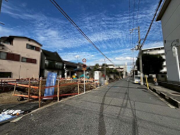 【東面や南面のバルコニー】日当たり良好で洗濯物がよく乾きますね！