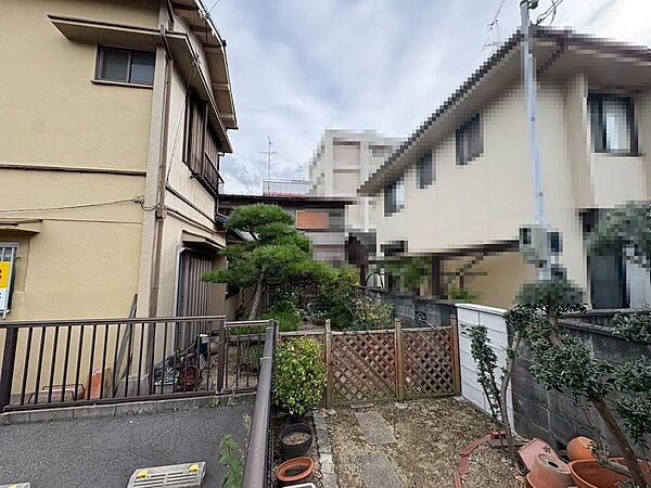 ローソンまで約352ｍ！ちょっとしたお買い物に便利ですね！