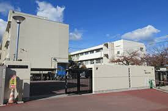 堺市立鳳南小学校まで徒歩１１分