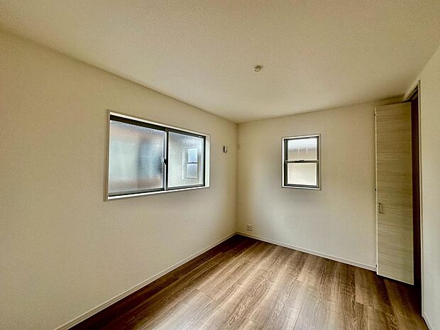 【広々4LDK】ゆとりのある間取りですので、子供部屋や趣味のお部屋も作れますね♪資料請求だけでもお気軽にお問い合わせください!